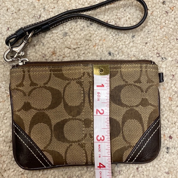 Coach wristlet - Picture 1 of 4